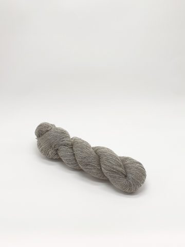 Natūralios vilnos siūlai | Siūlai mezgimui | Yarn for knitting| Natural wool | Нитки для вязания | Dabīgās vilnas diegi | Adīšanas diegi | Aade Lõng yarn