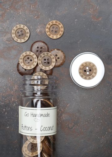 Sagos iš kokoso | Coconut Buttons | Кокосовые пуговицы | пуговицы | Kokosriekstu pogas | Pogas | Go Handmade Coconut with Hearts buttons