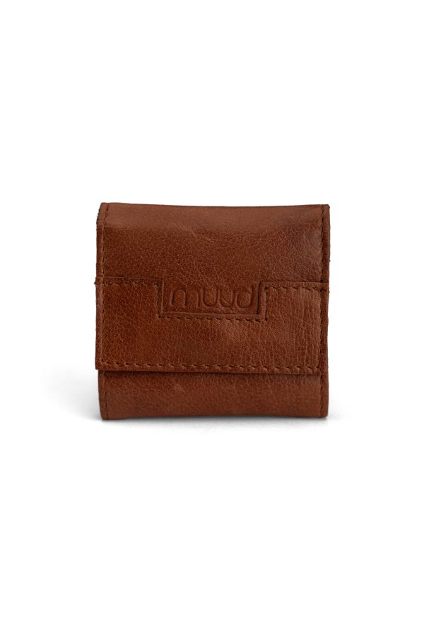 odinis dėklas adatoms | leather needle case | кожаный игольница | ādas adatu futrālis | Small, foldable needle case made from beautiful leather | muud